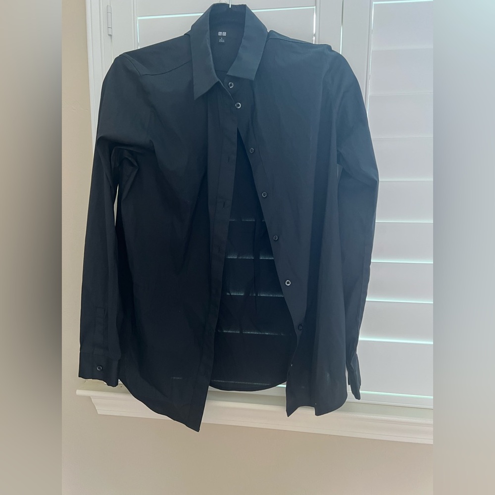 Uniqlo L women’s button down shirt